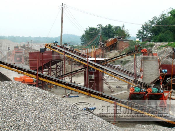 對輥式破碎機運轉 對輥式破碎機運轉