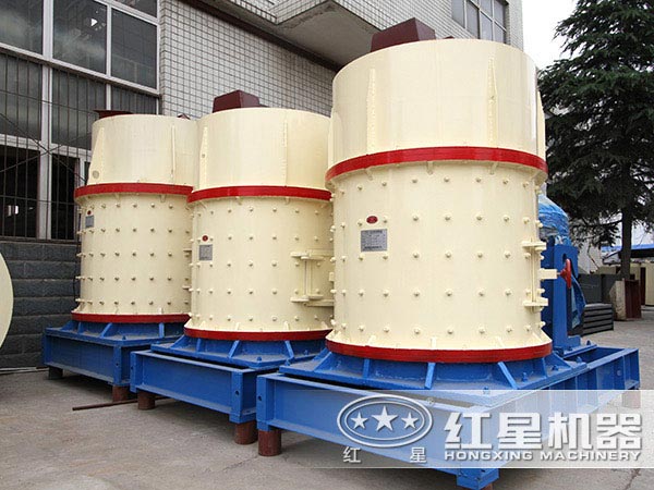 立式復合粉粹機側面圖 立式復合粉粹機側面圖