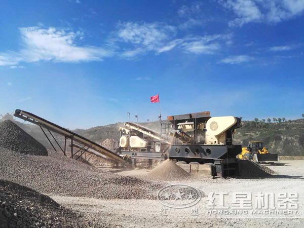 車載流動(dòng)破石子機(jī)生產(chǎn)現(xiàn)場(chǎng) 車載流動(dòng)破石子機(jī)生產(chǎn)現(xiàn)場(chǎng)