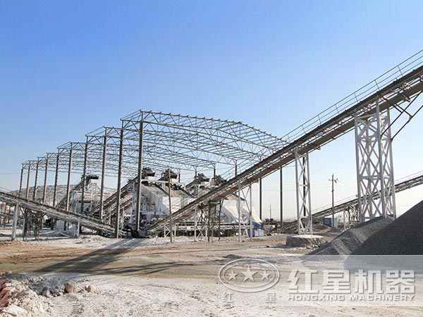 制砂生產(chǎn)線現(xiàn)場 制砂生產(chǎn)線現(xiàn)場