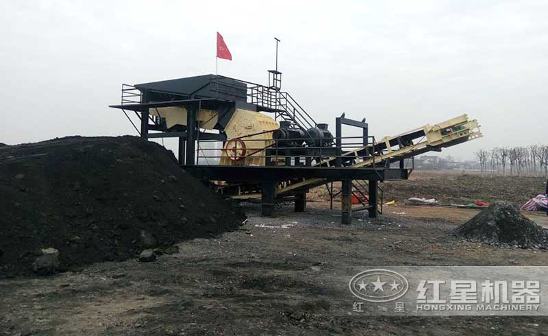 移動重錘式碎煤機(jī) 移動重錘式碎煤機(jī)