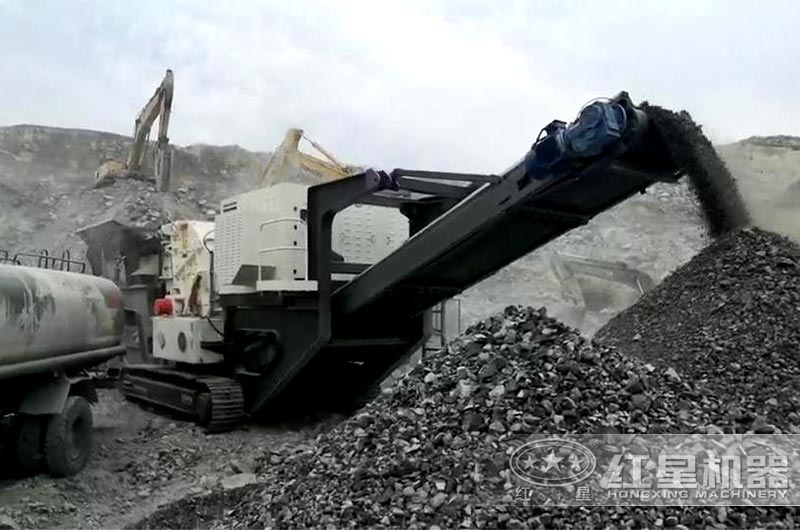 移動式混凝土破碎機現場 移動式混凝土破碎機現場