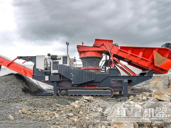 時產200噸移動破碎站 時產200噸移動破碎站