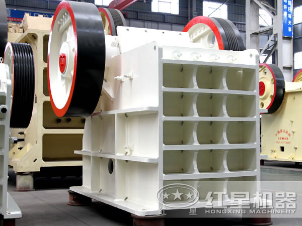 大型顎式破碎機 大型顎式破碎機