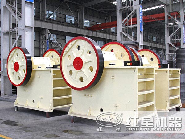 時產200噸砂石破碎機展示 時產200噸砂石破碎機展示