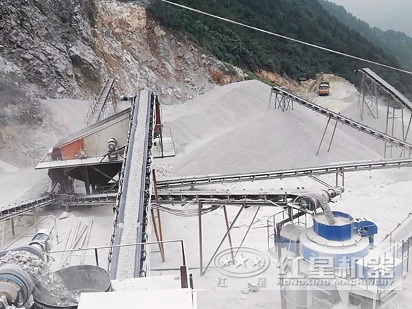 沖擊式破碎機生產現場 沖擊式破碎機生產現場