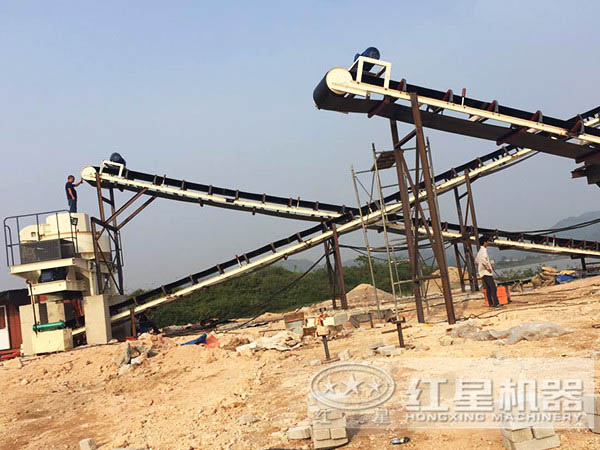 山石制砂機現(xiàn)場 山石制砂機現(xiàn)場