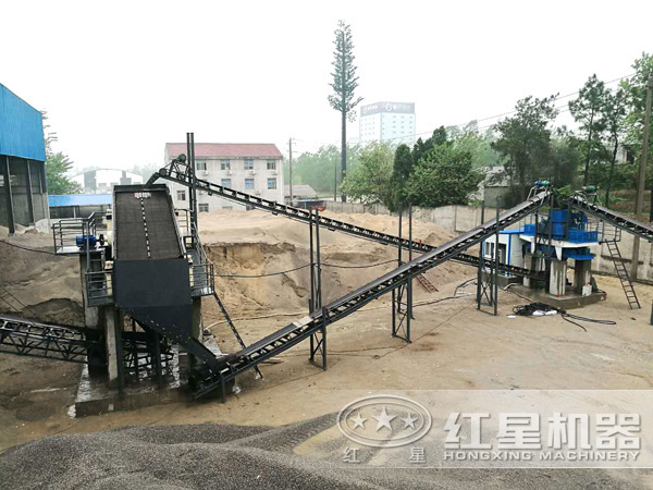 粘土制砂機(jī)生產(chǎn)現(xiàn)場(chǎng)圖 粘土制砂機(jī)生產(chǎn)現(xiàn)場(chǎng)圖