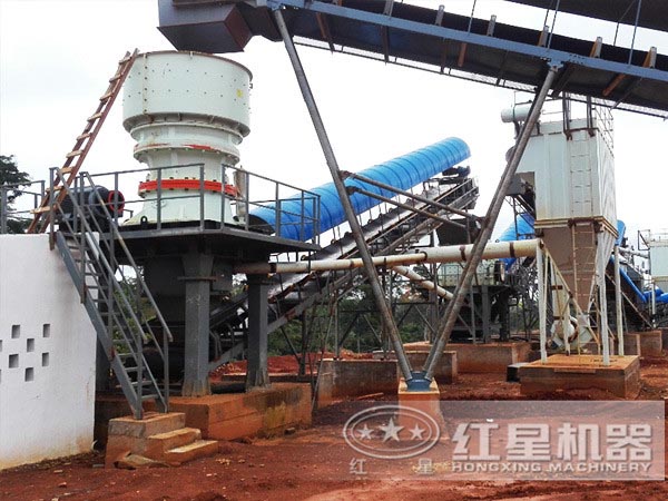 環保型花崗巖圓錐碎石機現場 環保型花崗巖圓錐碎石機現場