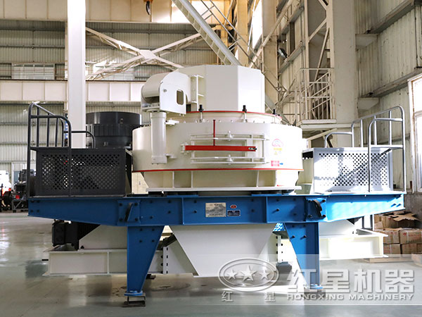 日產(chǎn)一千噸的石頭制砂機(jī) 日產(chǎn)一千噸的石頭制砂機(jī)