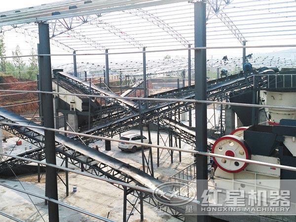 紅星鵝卵石粉碎機作業現場 紅星鵝卵石粉碎機作業現場