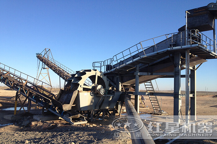洗砂機現(xiàn)場作業(yè)圖 洗砂機現(xiàn)場作業(yè)圖
