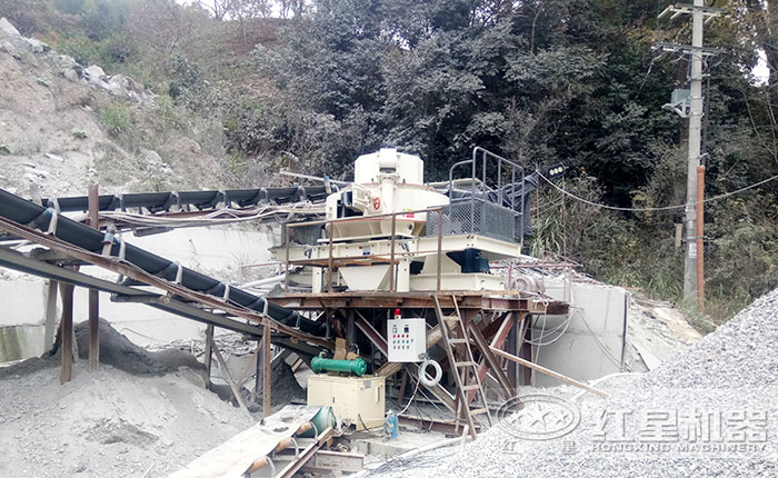 鵝卵石制沙機作業現場 鵝卵石制沙機作業現場