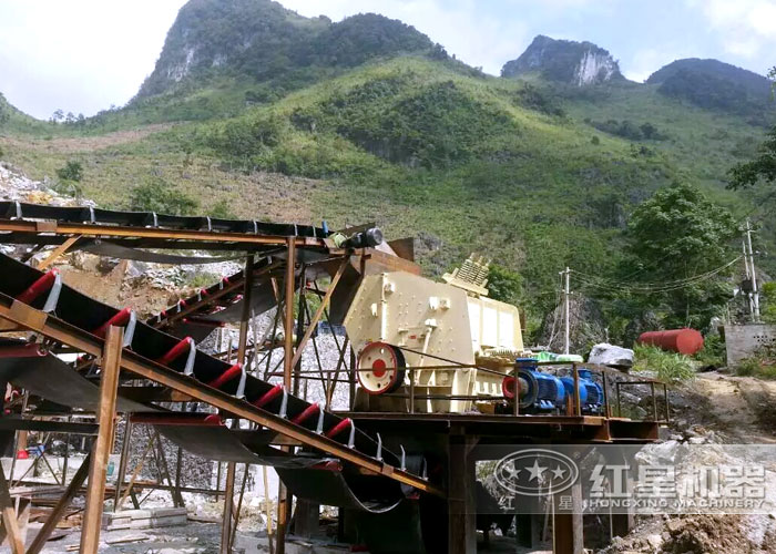 反擊式破碎機施工現(xiàn)場 反擊式破碎機施工現(xiàn)場