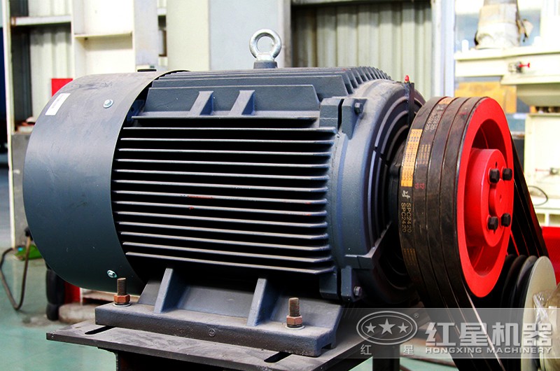 高能低耗的先進發電機設備展示