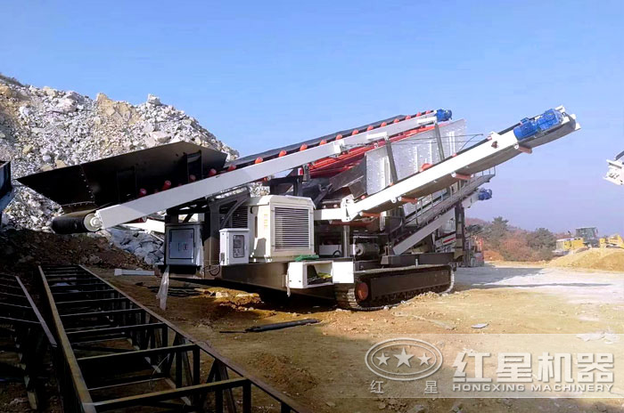 履帶式移動破碎機現場 履帶式移動破碎機現場