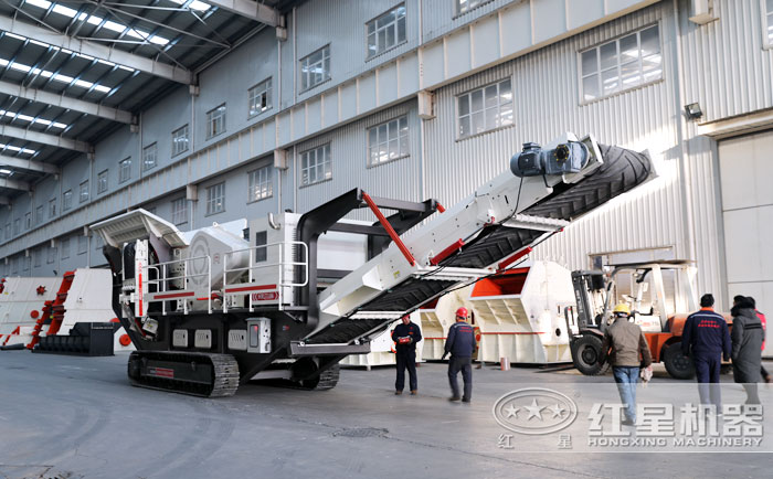 履帶式移動克石機-廠區(qū)試機 履帶式移動克石機-廠區(qū)試機