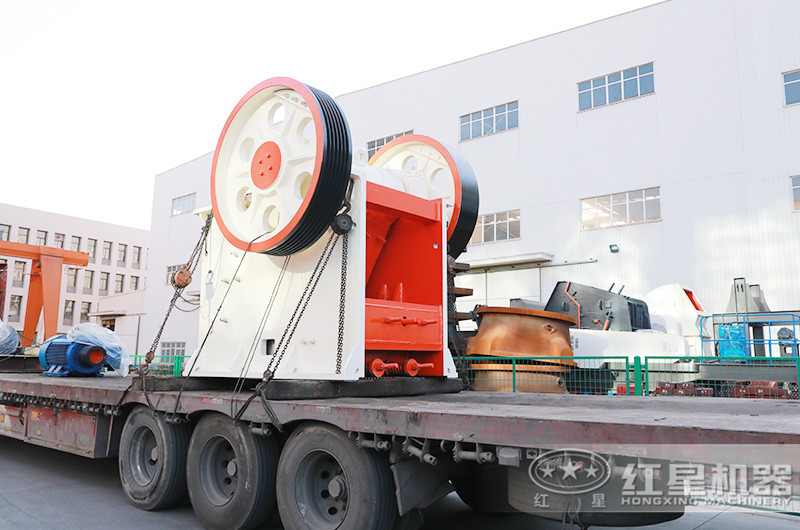 顎式破碎機(jī)現(xiàn)場發(fā)貨 顎式破碎機(jī)現(xiàn)場發(fā)貨