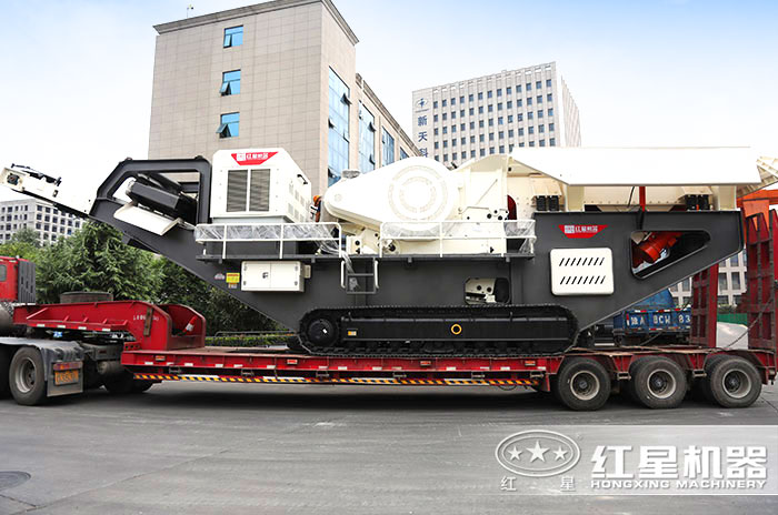 紅星機器小型建筑垃圾破碎機發貨現場