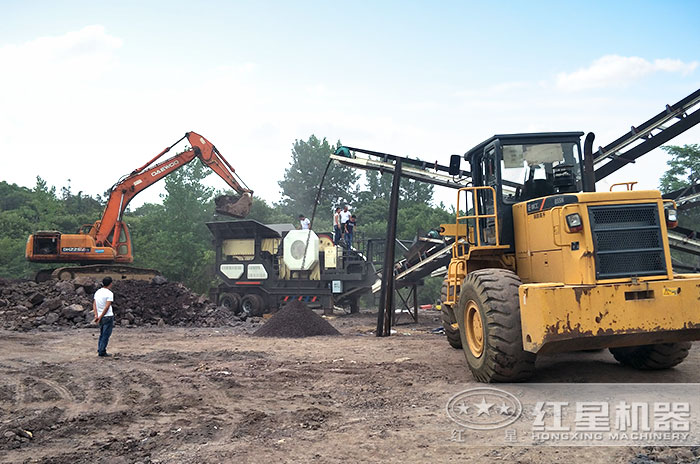 碎煤加工現場展示 碎煤加工現場展示