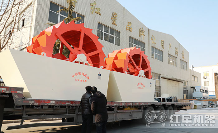 客戶到紅星機器廠區參觀設備 客戶到紅星機器廠區參觀設備