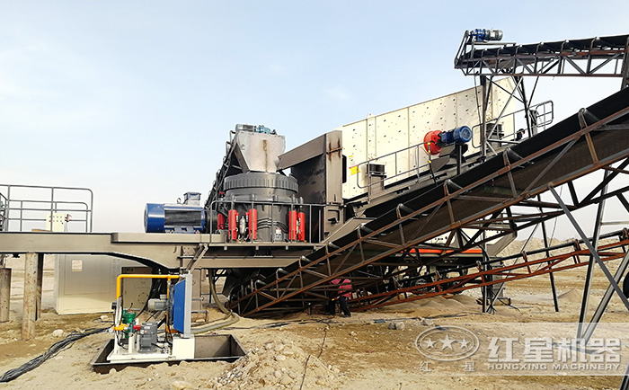 曲陽移動破碎石子生產(chǎn)現(xiàn)場 曲陽移動破碎石子生產(chǎn)現(xiàn)場