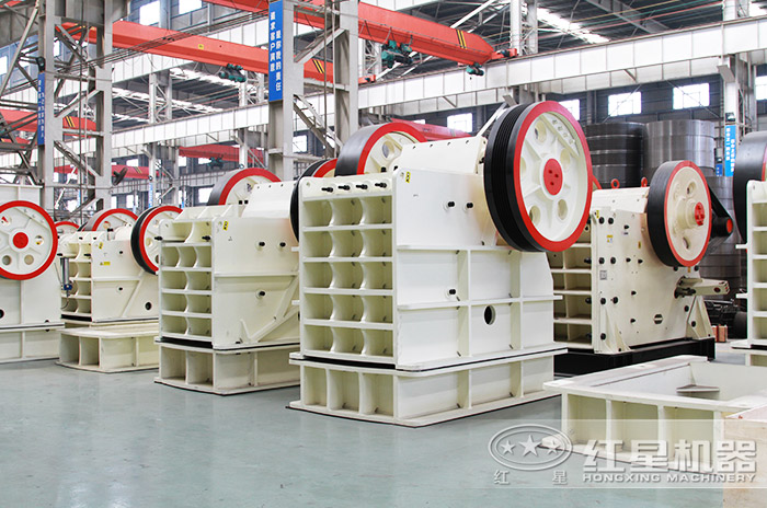 紅星機器液壓巖石破碎機大、小型號齊全