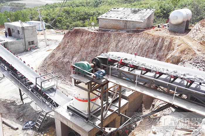 圓錐破碎機作業現場 圓錐破碎機作業現場