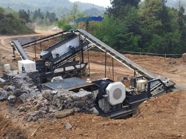 紅星機(jī)器的車載移動制沙(砂)機(jī) 紅星機(jī)器的車載移動制沙(砂)機(jī)