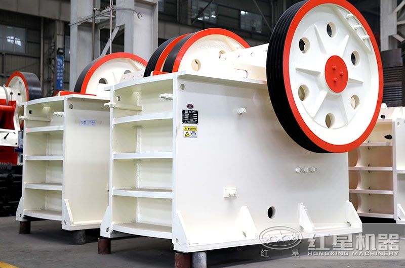 細顎破碎機250×1200型圖片展示 細顎破碎機250×1200型圖片展示